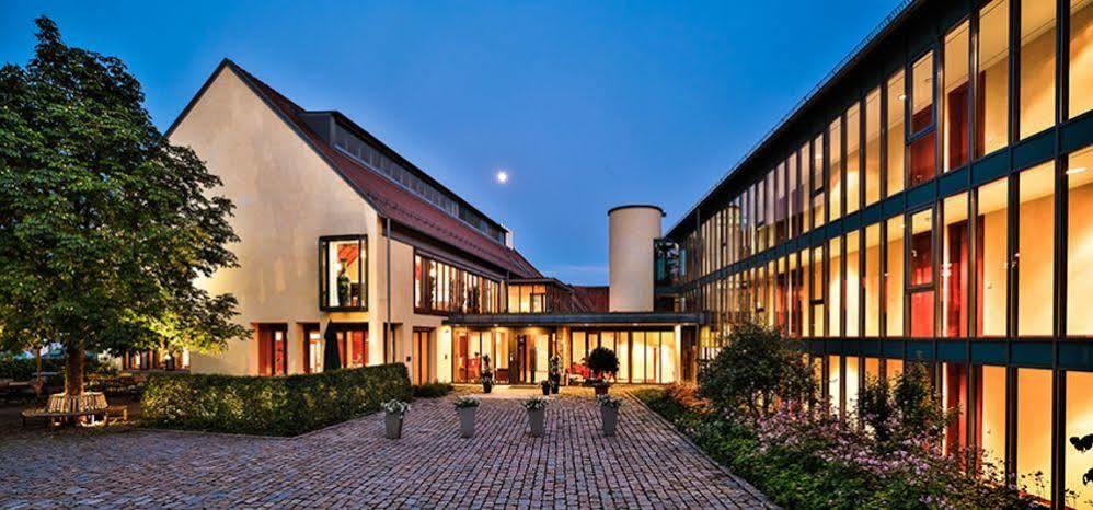 Hotel Oberschwaebischer Hof Schwendi Eksteriør billede