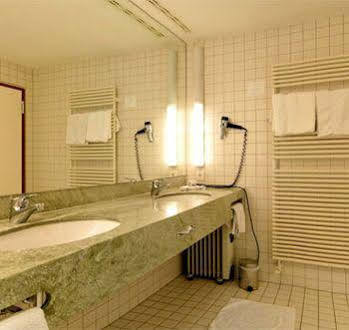 Hotel Oberschwaebischer Hof Schwendi Eksteriør billede